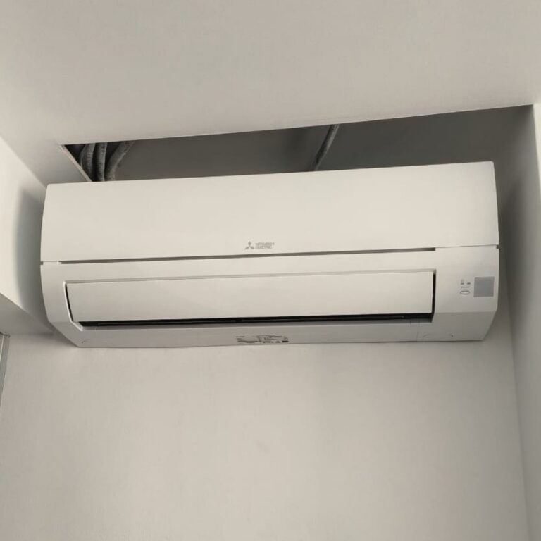 Mitsubishi Electric wall split in a recess, installed by JAG Alcaide